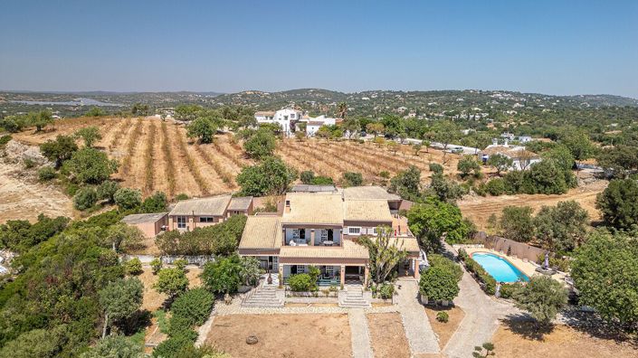 Image No.1-4 Bed Villa for sale