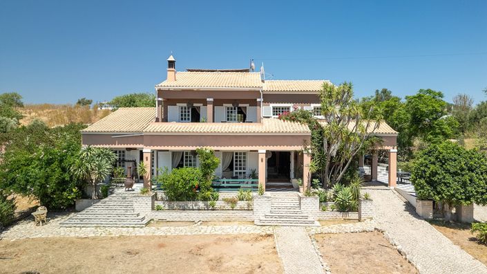 Image No.2-4 Bed Villa for sale