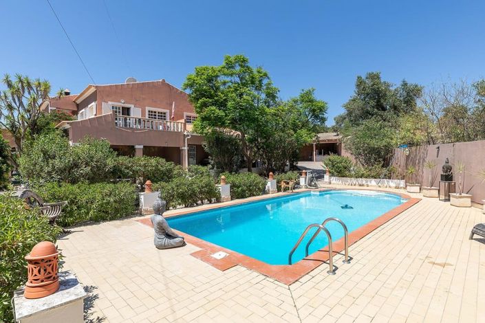 Image No.3-4 Bed Villa for sale