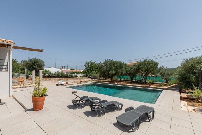 Image No.3-4 Bed Villa for sale