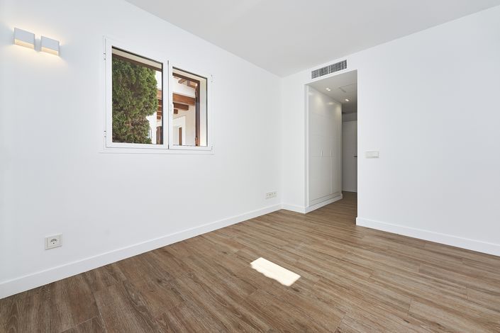 Image No.20-3 Bed Villa for sale