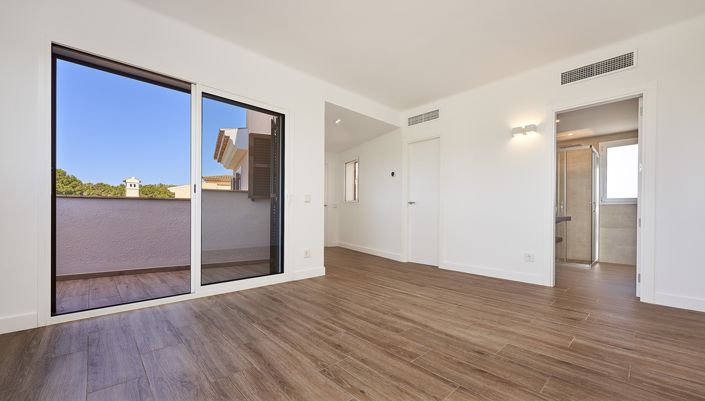 Image No.24-3 Bed Villa for sale