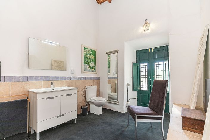 Image No.25-2 Bed Villa for sale