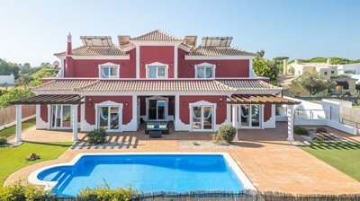 5 Bed Villa for sale