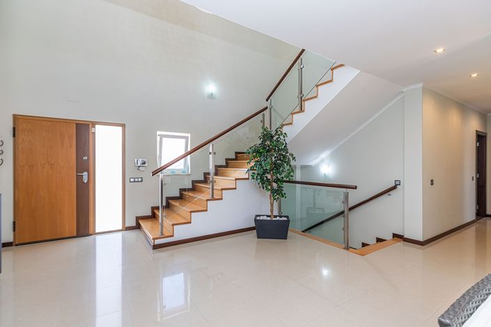 Image No.10-5 Bed Villa for sale