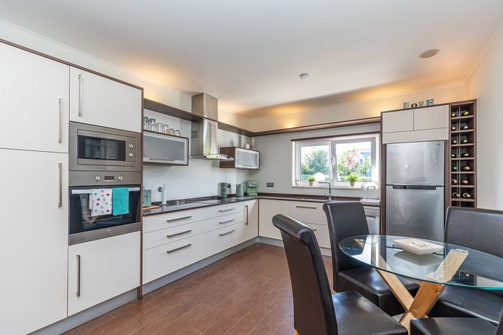 Image No.7-5 Bed Villa for sale