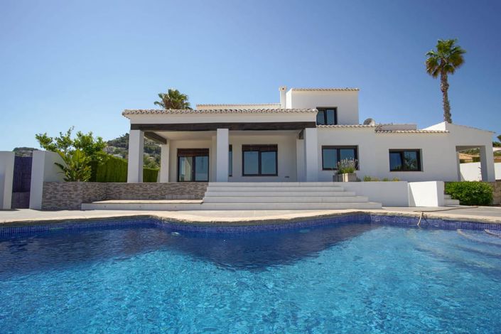 Image No.2-3 Bed Villa for sale