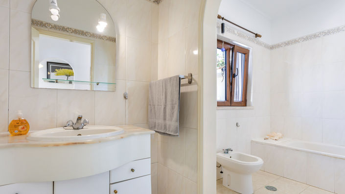 Image No.20-Villa de 5 chambres à vendre à Quarteira