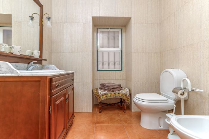 Image No.17-4 Bed Villa for sale