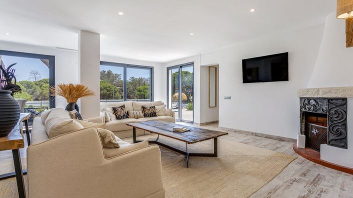 Image No.14-5 Bed Villa for sale