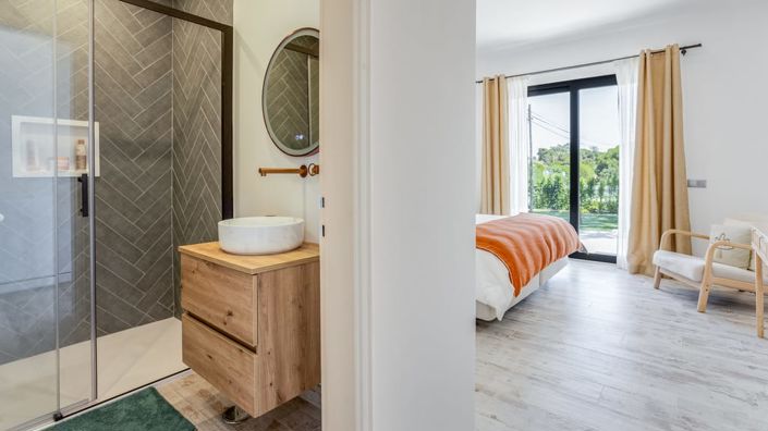 Image No.17-5 Bed Villa for sale