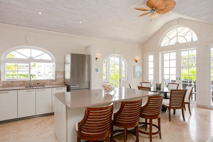 Image No.10-3 Bed Property for sale