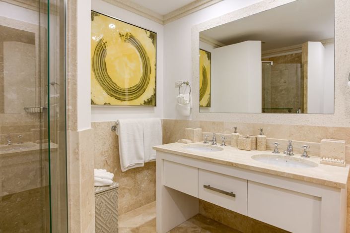 Image No.21-3 Bed Property for sale