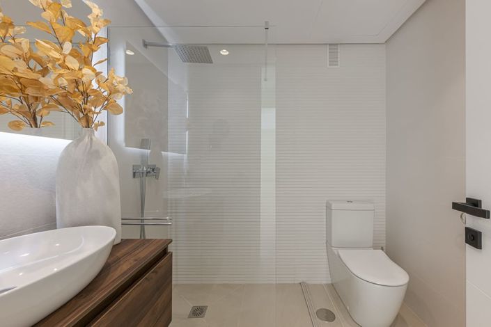 Image No.21-2 Bed Apartment for sale