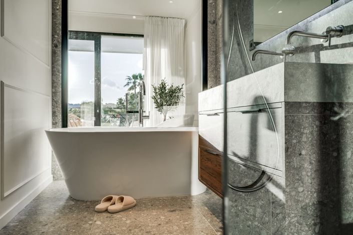 Image No.18-4 Bed Villa for sale