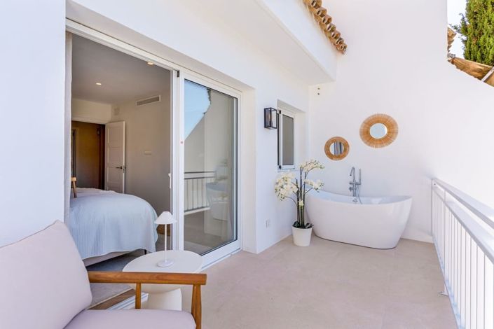 Image No.11-4 Bed Villa for sale