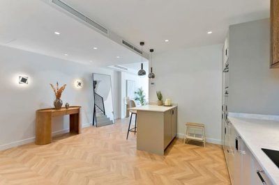 marbella-townhouse-esmarv132-14