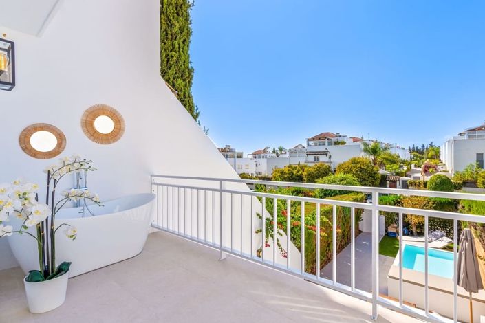 Image No.5-4 Bed Villa for sale