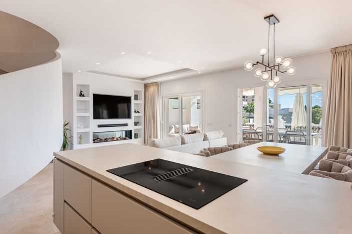 Image No.17-4 Bed Villa for sale