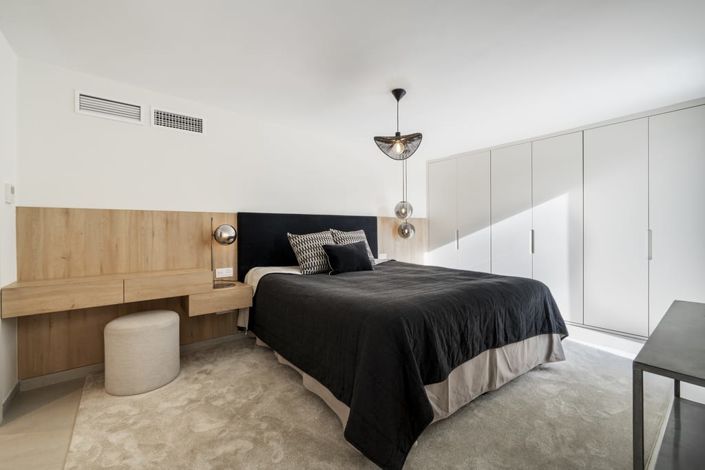 Image No.16-5 Bed Villa for sale