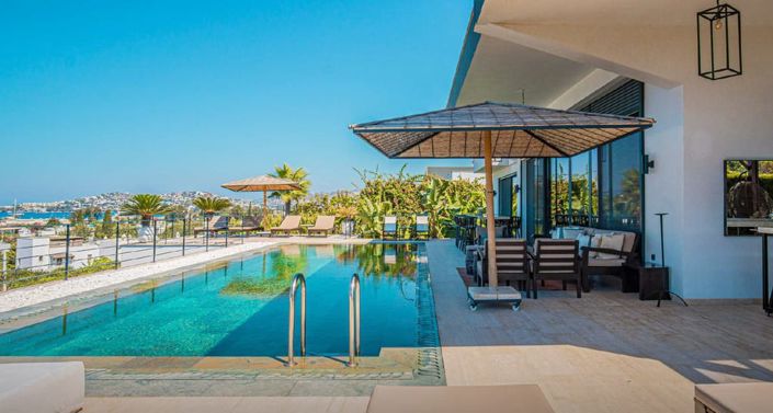 Image No.3-8 Bed Villa for sale