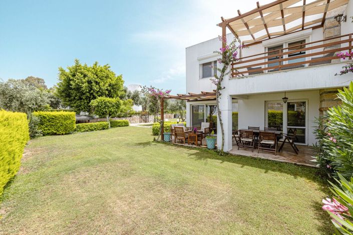 Image No.2-3 Bed Villa for sale