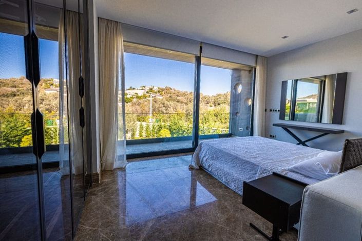 Image No.19-5 Bed Villa for sale