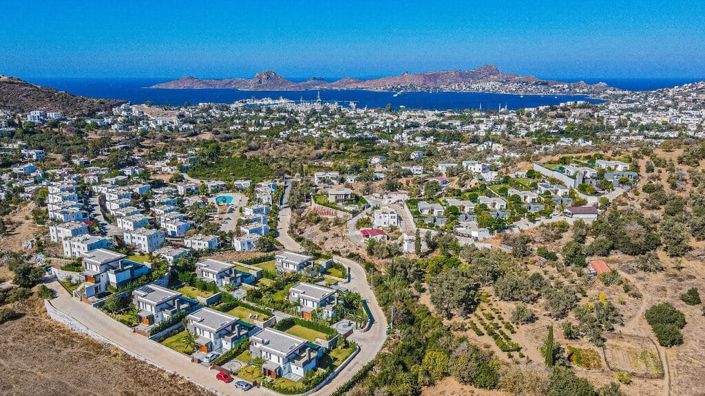 Image No.3-5 Bed Villa for sale