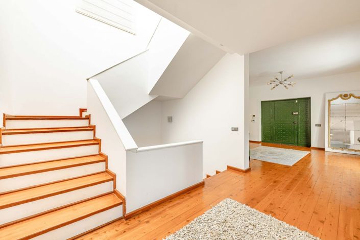 Image No.21-6 Bed Villa for sale