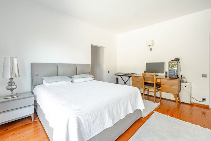 Image No.27-6 Bed Villa for sale