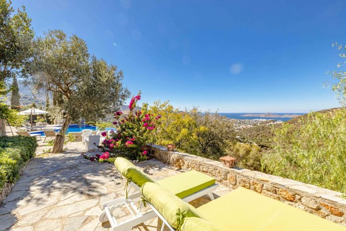 Image No.9-6 Bed Villa for sale