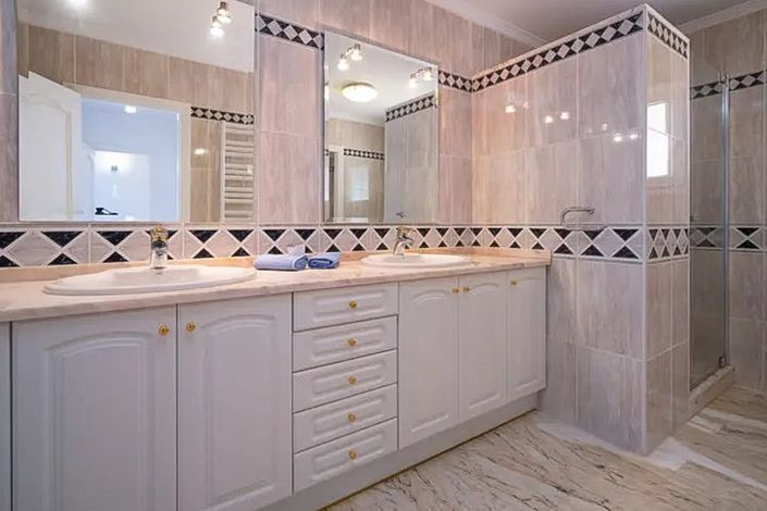 Image No.26-3 Bed Villa for sale