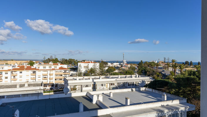 Image No.16-2 Bed Property for sale