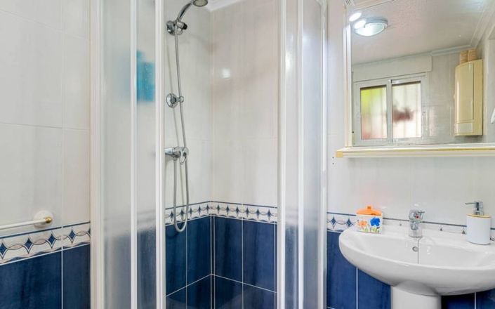 Image No.20-6 Bed Villa for sale