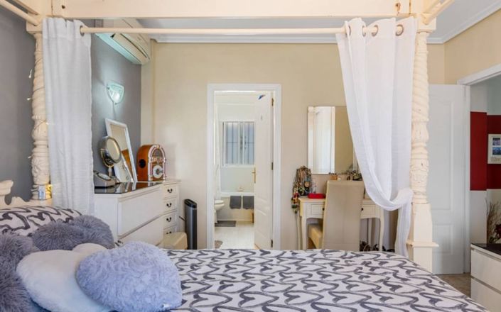 Image No.22-6 Bed Villa for sale