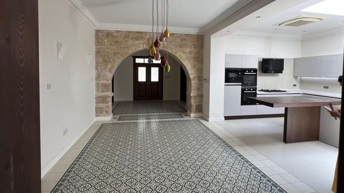 Image No.11-5 Bed Villa for sale