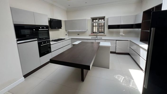 Image No.12-5 Bed Villa for sale