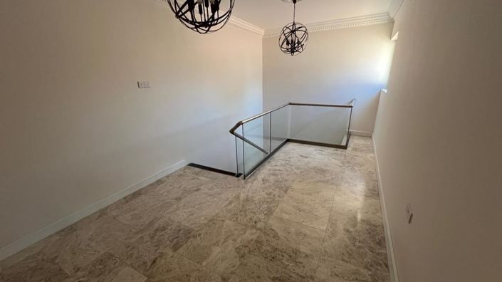 Image No.21-5 Bed Villa for sale