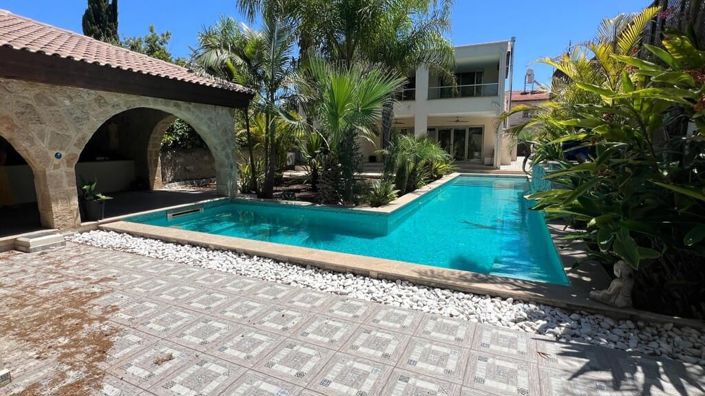 Image No.4-5 Bed Villa for sale