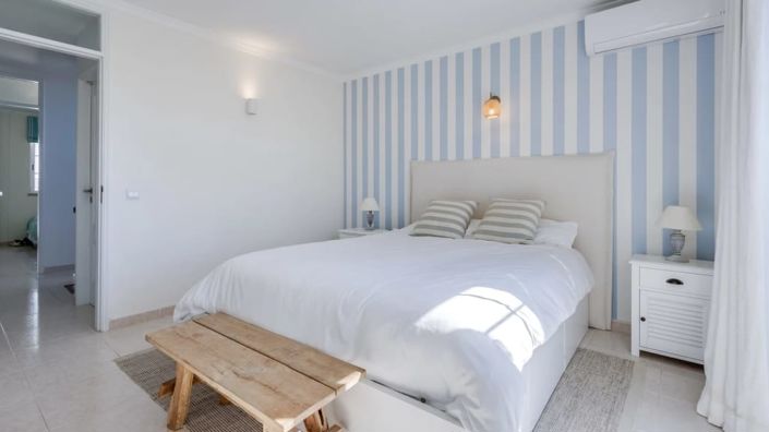 Image No.14-4 Bed Villa for sale