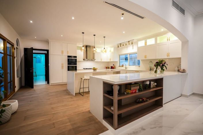 Image No.8-5 Bed Villa for sale