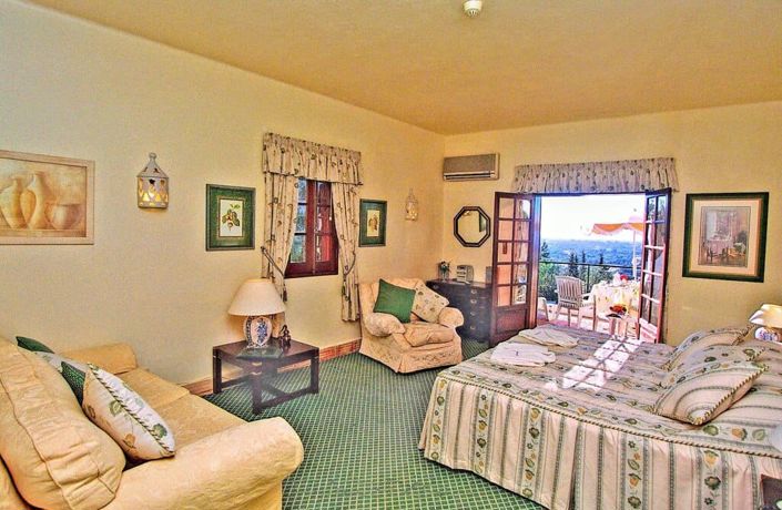 Image No.13-14 Bed Villa for sale