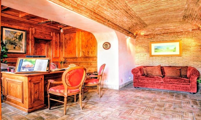 Image No.14-14 Bed Villa for sale