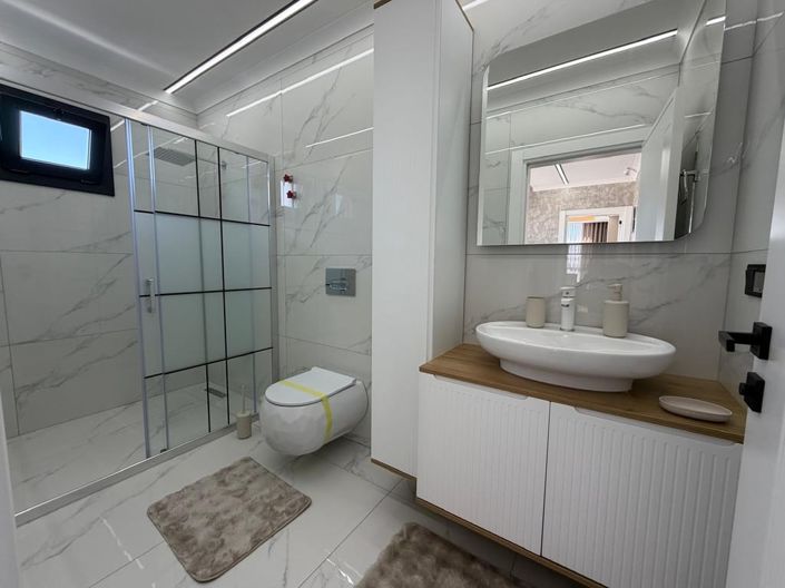 Image No.8-4 Bed Villa for sale