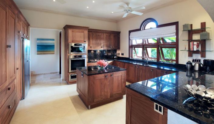 Image No.10-6 Bed Villa for sale