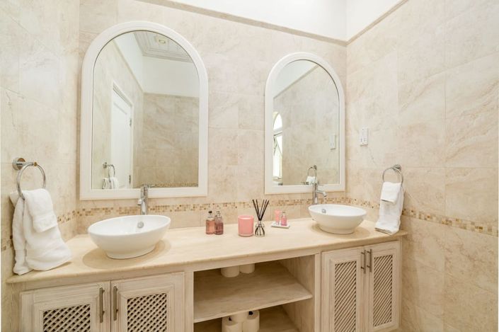 Image No.24-6 Bed Villa for sale