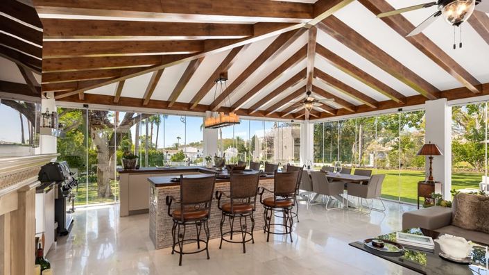 Image No.9-6 Bed Villa for sale