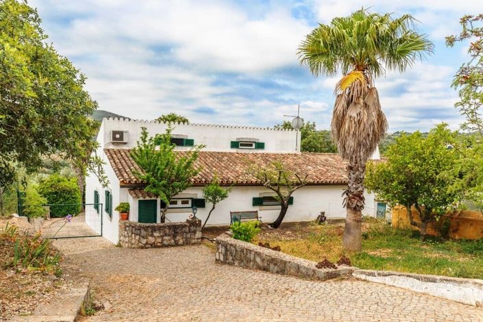 Image No.2-4 Bed Villa for sale