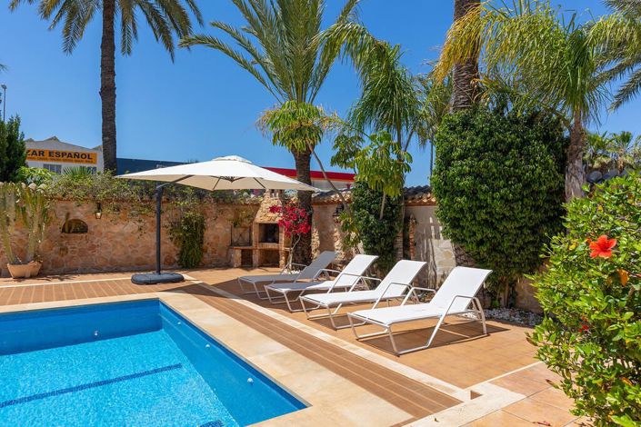 Image No.7-Villa de 4 chambres à vendre à Alicante