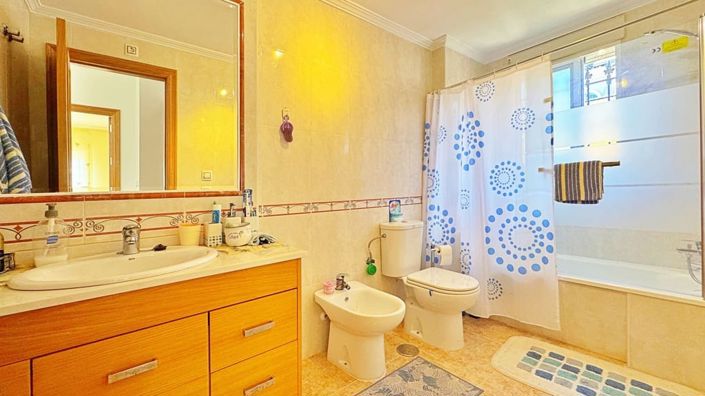 Image No.24-3 Bed Villa for sale
